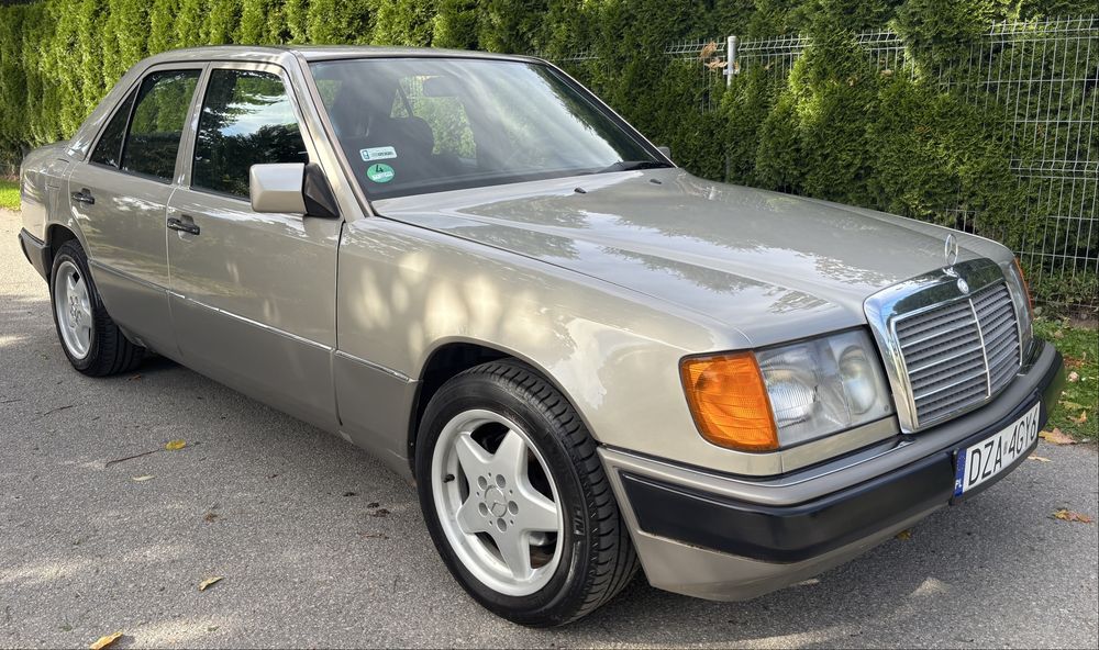 Mercedes-Benz W124