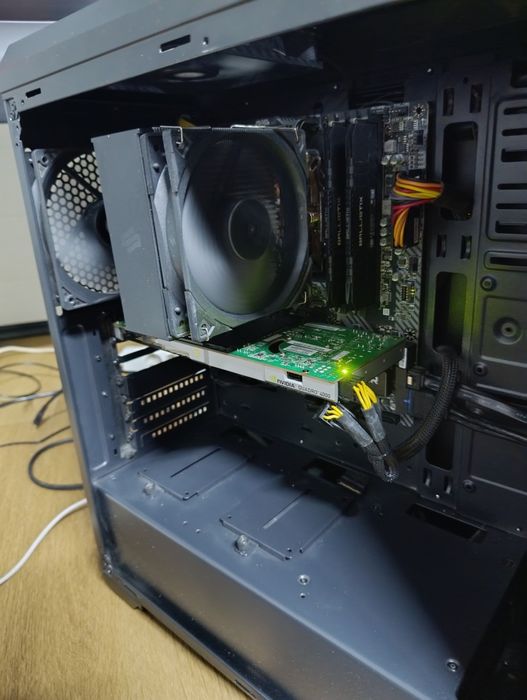 Komputer stacjonarny, gamingowy AMD