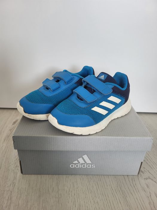 Chłopięce buty 26 Adidas lekkie na rzepy