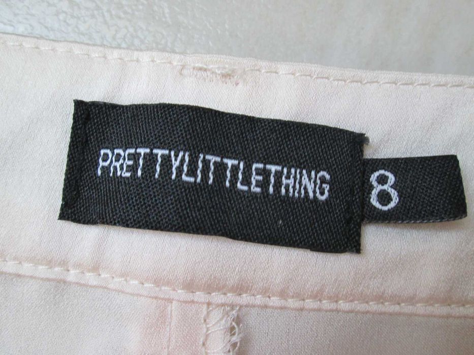 PrettyLittleThing spodnie satyna luźne piżamowy styl Pyjamacore 8 S 36