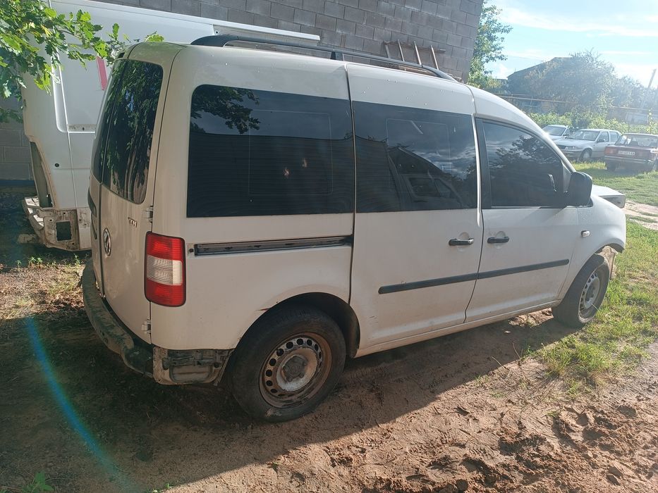 Volkswagen Caddy 1,9 АКПП 2008 року