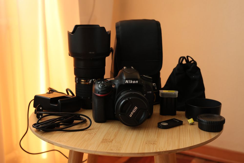 Nikon D610 + 24-70mm f/2.8 + 50mm f/1.8G