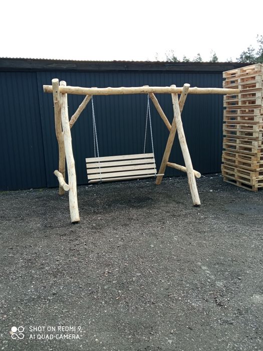 Huśtawka ogrodowa z bali brzozowych huśtawki