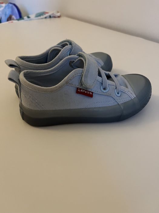 Sapatilhas marca Levi’s tam 26