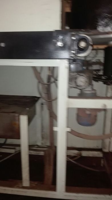 Maquina de escolher discos de cortiça