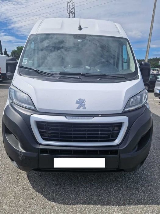Vende Peugeot Boxer L2H2 2.2 Hdi 140 cv 11-2021 - Agora só