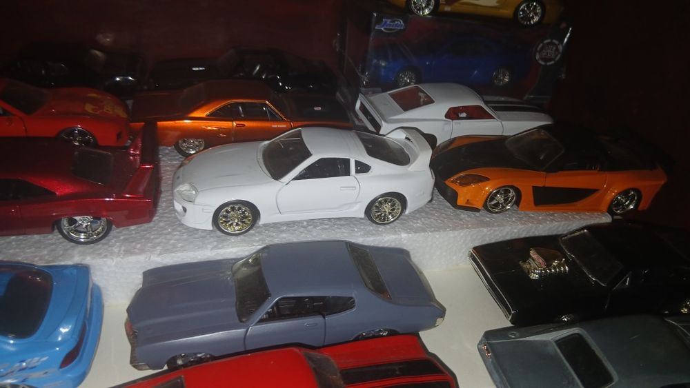 Colecao 30 Carro velocidade furiosa por  180 €