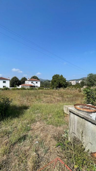 Terreno a venda em Santa Marta de Portuzelo