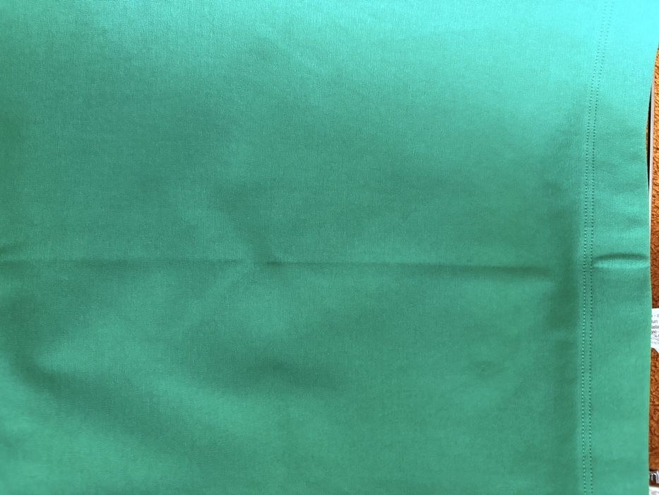 Saia midi verde Zara