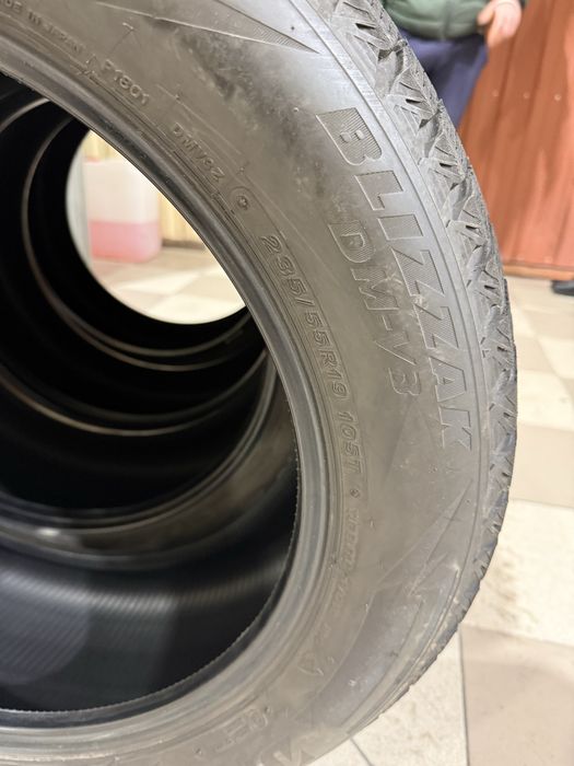 Разноширокие колеса 235/55/19-255/50/19 Bridgestone Blizzak DM-V3