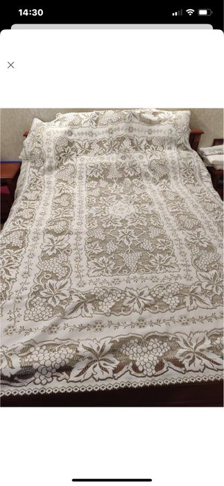 Скатертина на стіл