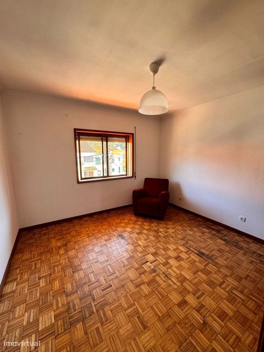 Andar de moradia T3 com garagem, em Ermesinde