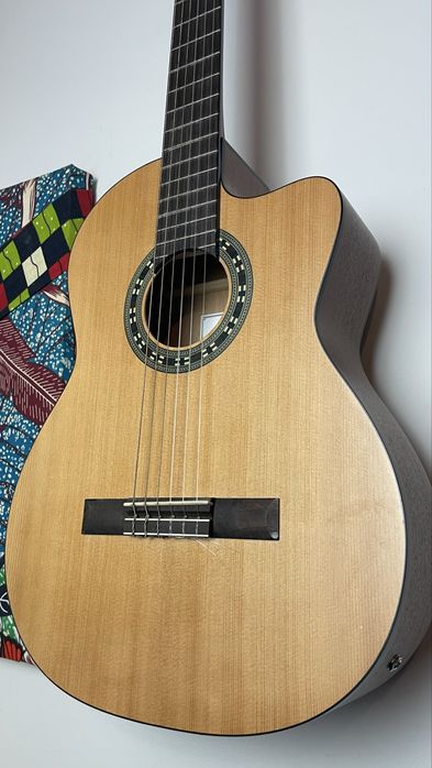 Guitarra Eletroacústica Romero Granito 32CE-N – Nylon