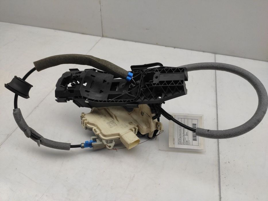 Fechadura / fecho porta trás esquerdo AUDI A3 Sportback (8VA, 8VF)