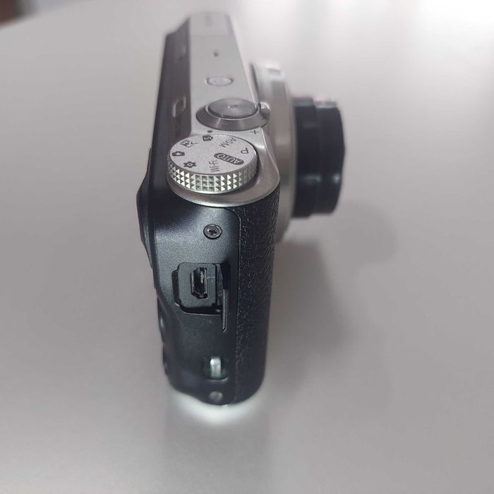 Câmara Samsung WB350F avariada para peças