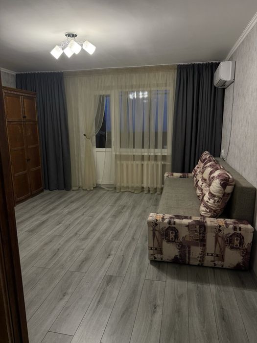 Сдам большую 1 комнатную квартиру Ген.Петрова/Радостная