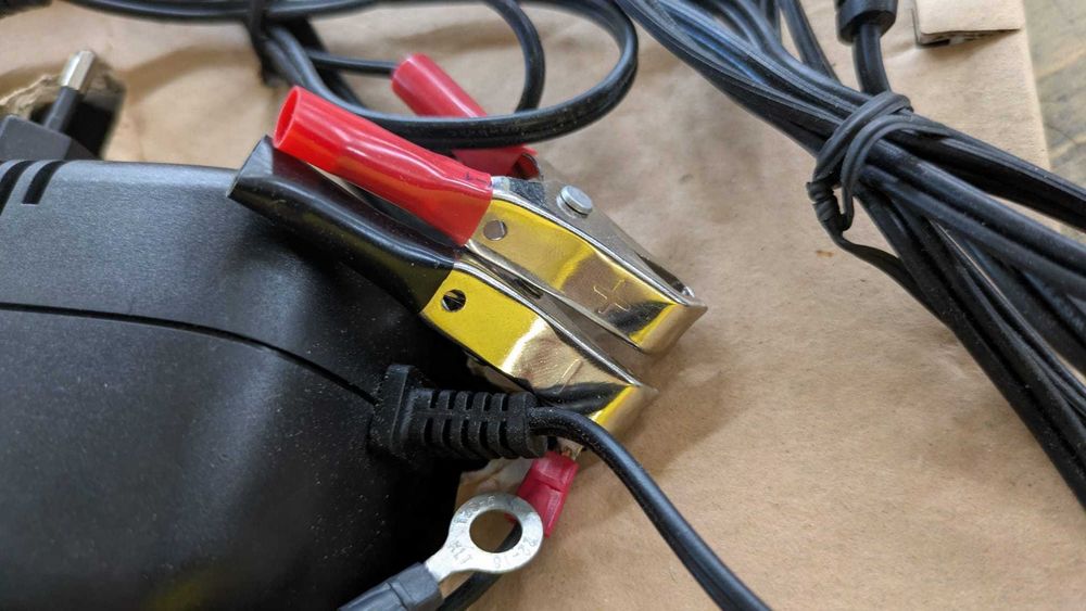 Carregador de bateria de 900MA TASHIMA