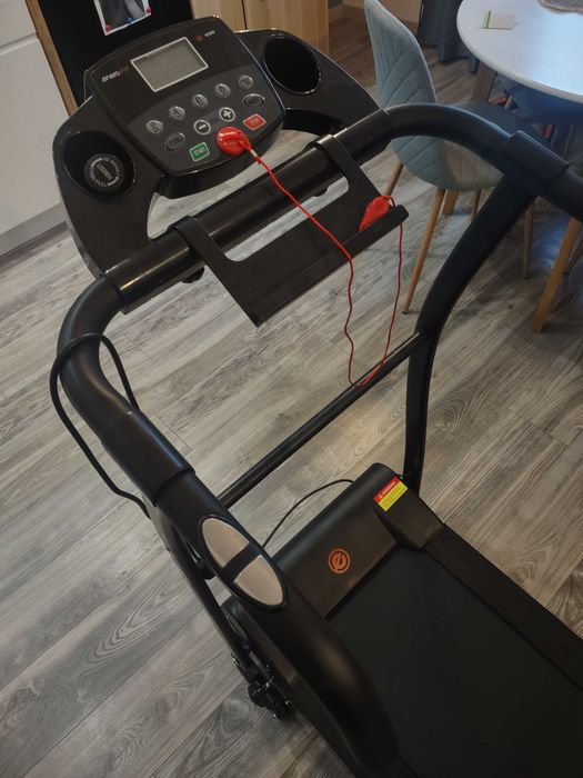 Bieżnia elektryczna ENERO FIT EB W200