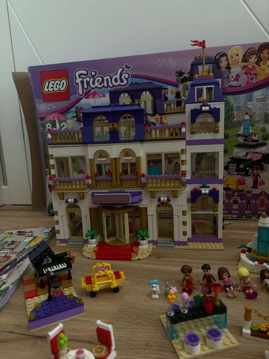 Klocki lego  hotel friends 41101