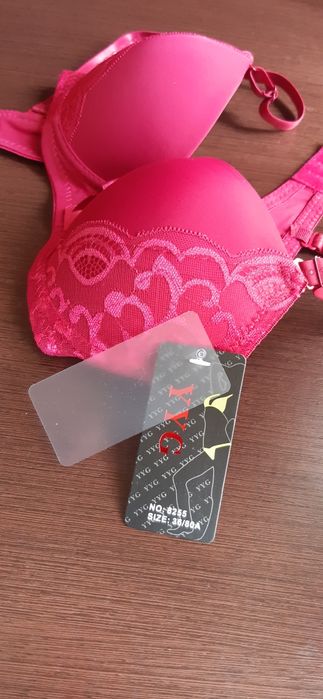 Бюстгалтер малиновий