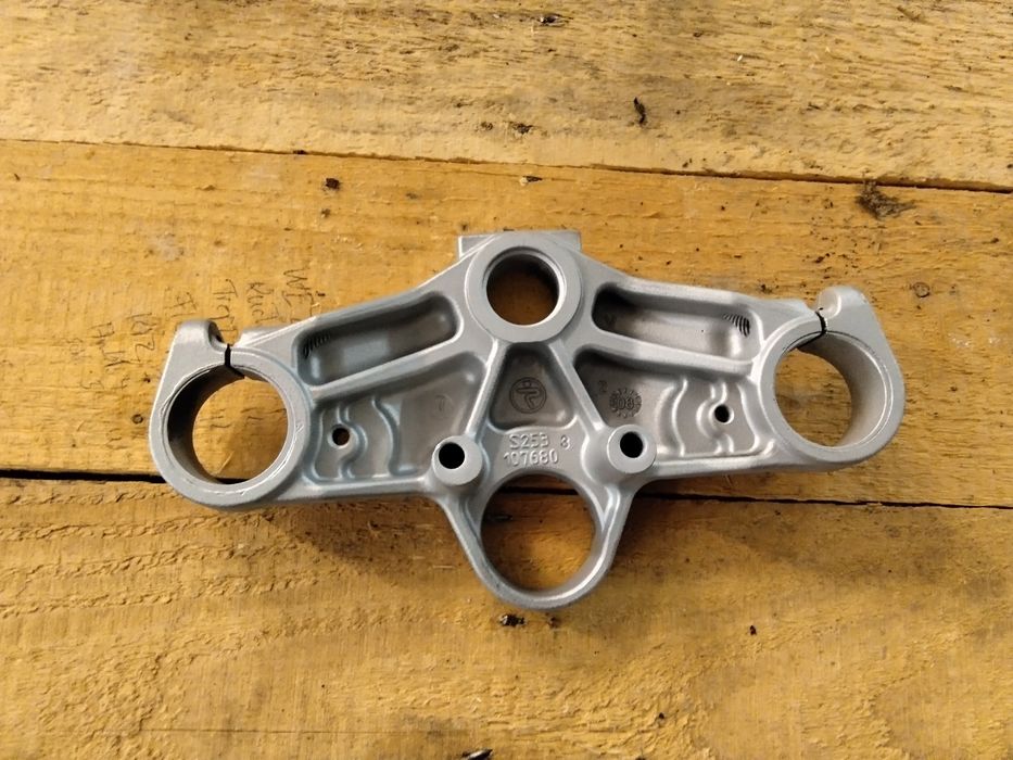 Yamaha TZR 50 półka zawieszenia