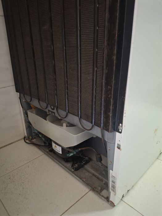 Frigorífico ariston hotspot a funcionar