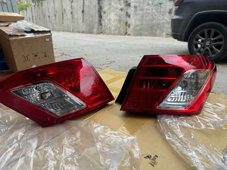 Наружный фонарь LEXUS ES 2006-2011  81561-33511 / 81551-33511