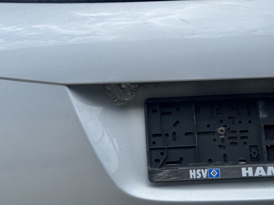 Ляда Golf 5 срібна кришка багажника універсал LA7W гольф 5