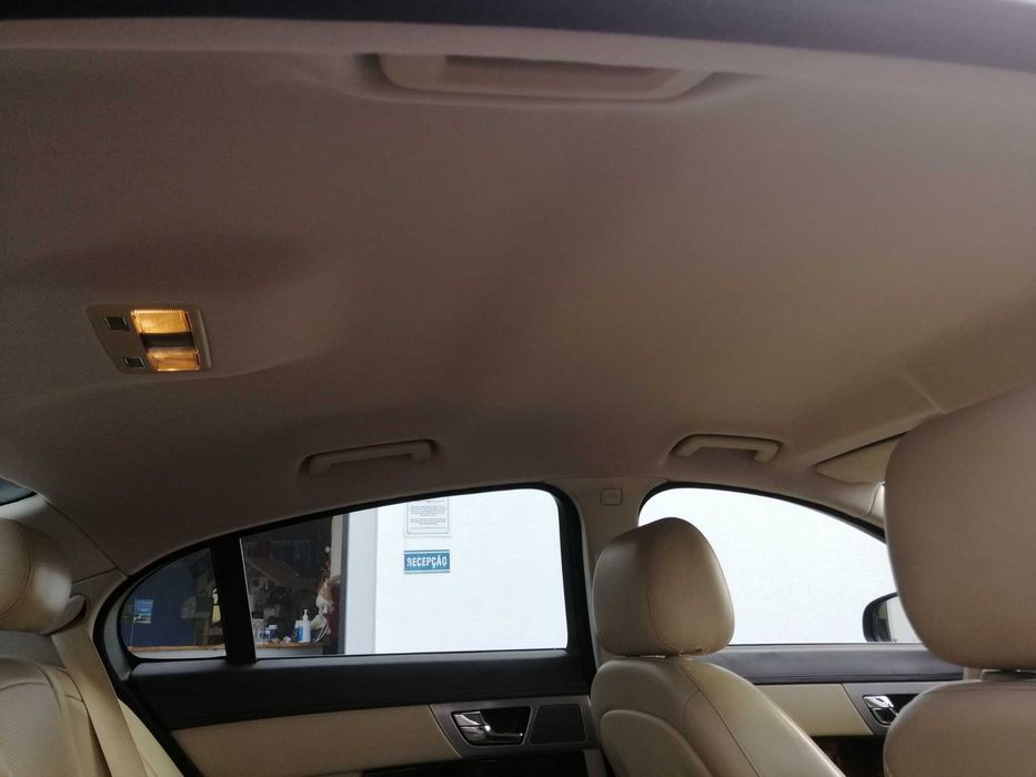 Jaguar XF rigorosamente impecável