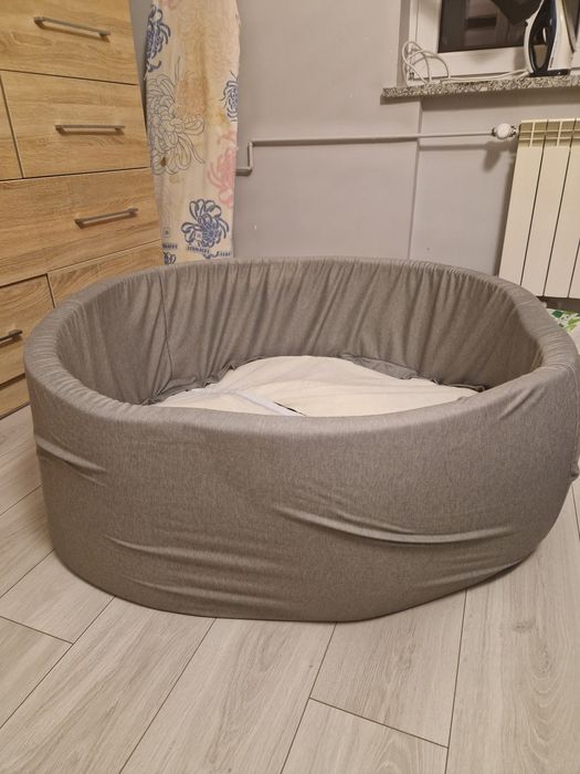 Basen z kulkami szary