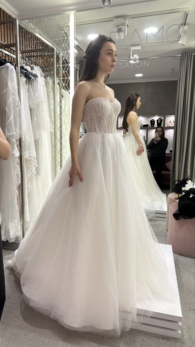 Сукня весільна ARIAMO (XS)
