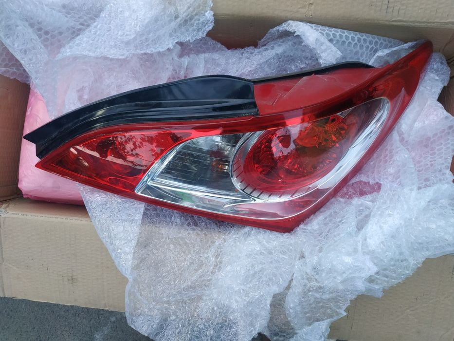 Задние фонари Genesis coupe