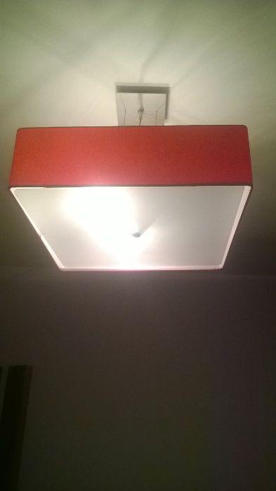 żyrandol w kwadracie