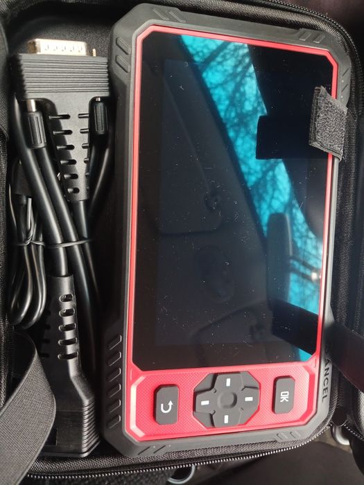 Продам до машины обд сканер новый