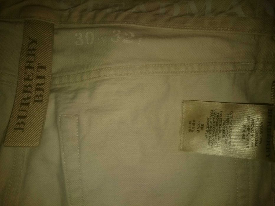 Стильні джинси штани Burberry. Є непомітний нюанс. W30.