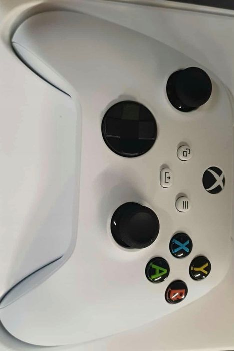 Pad Xbox One Powystawowy
