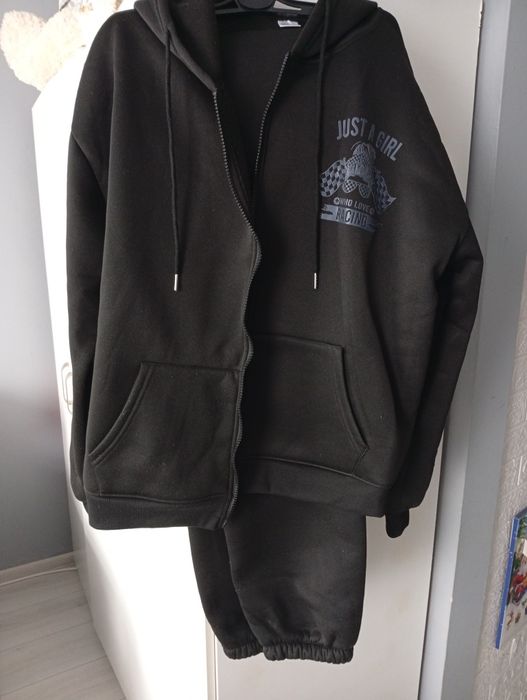 Sprzedam dres damski