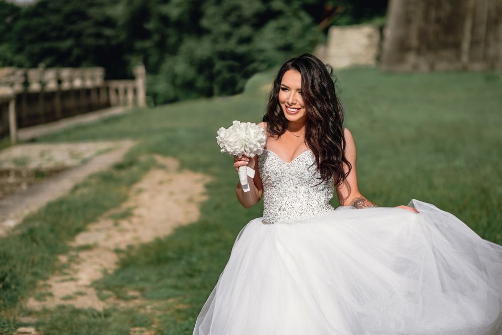 Продам свое свадебное платье. Покупали для фотосессии.