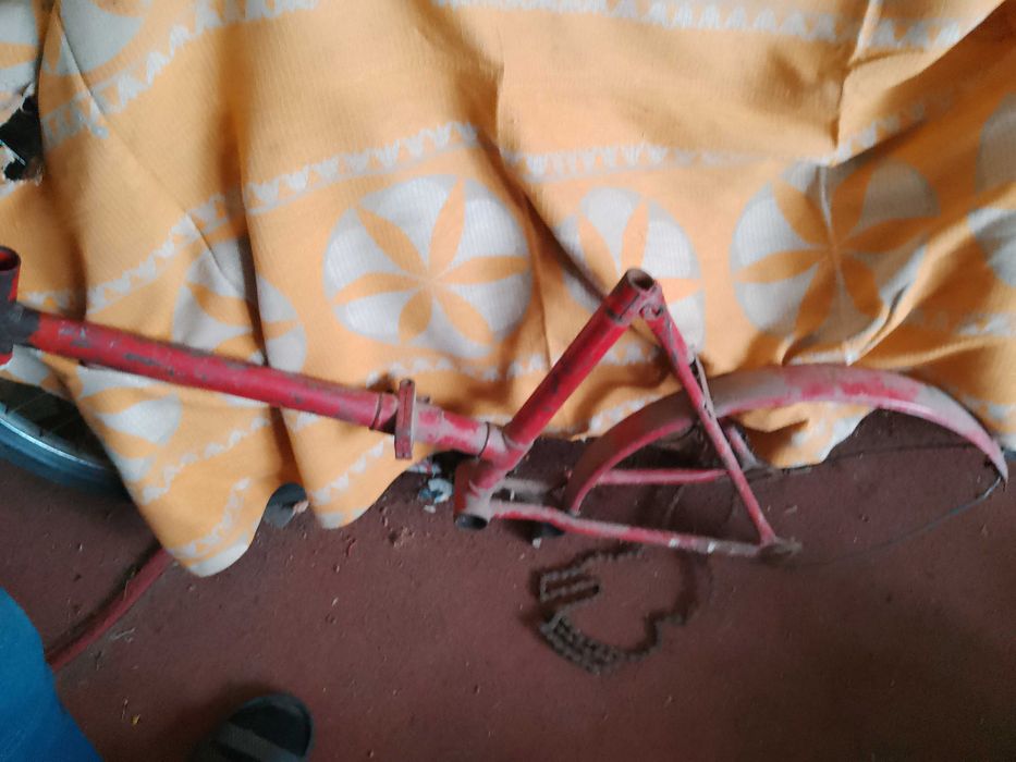 Продам велосипедные рамы Украина и разборной Аист.