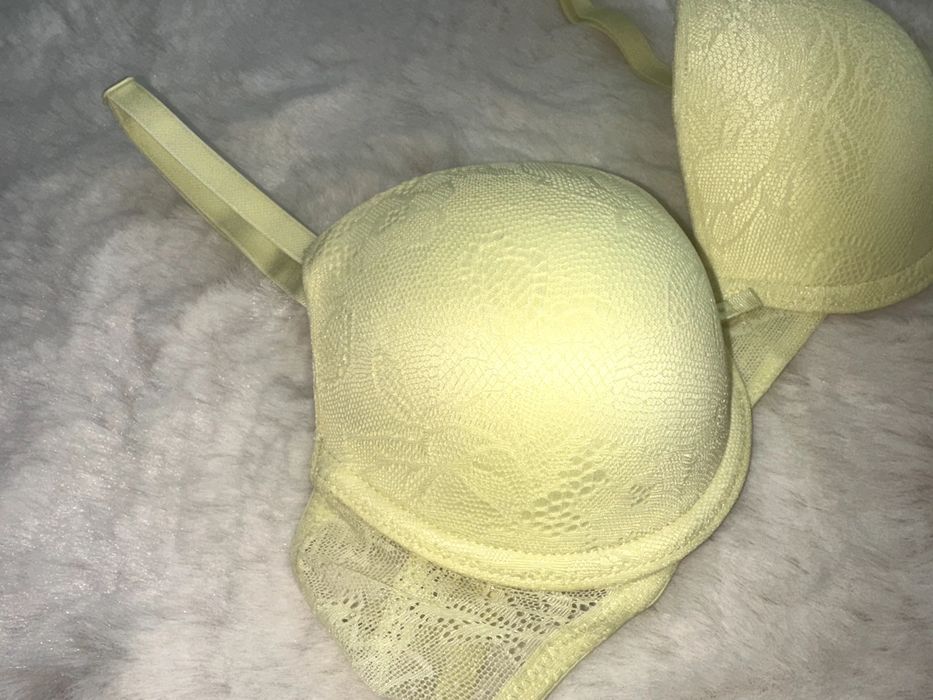 Primark biustonosz delikatnie żółty 75 B