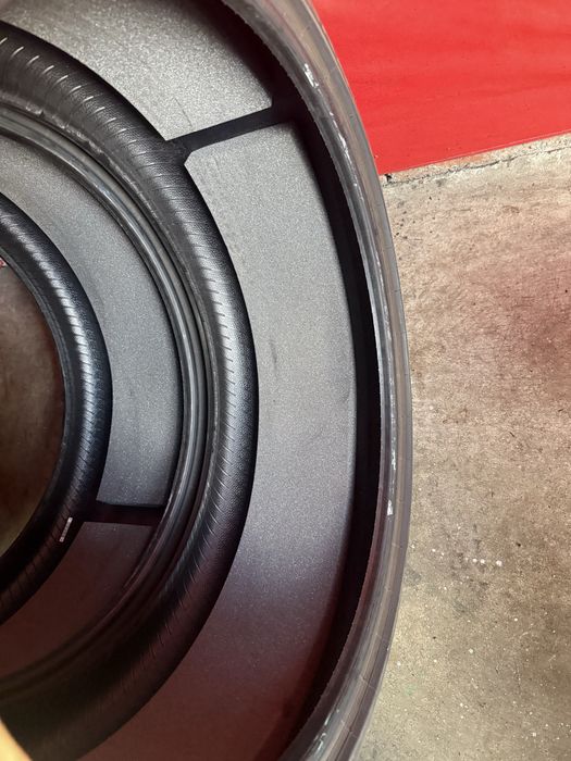 Pneus 275/35/21 Pirelli P/Zero Homolgacao tesla Impecaveis