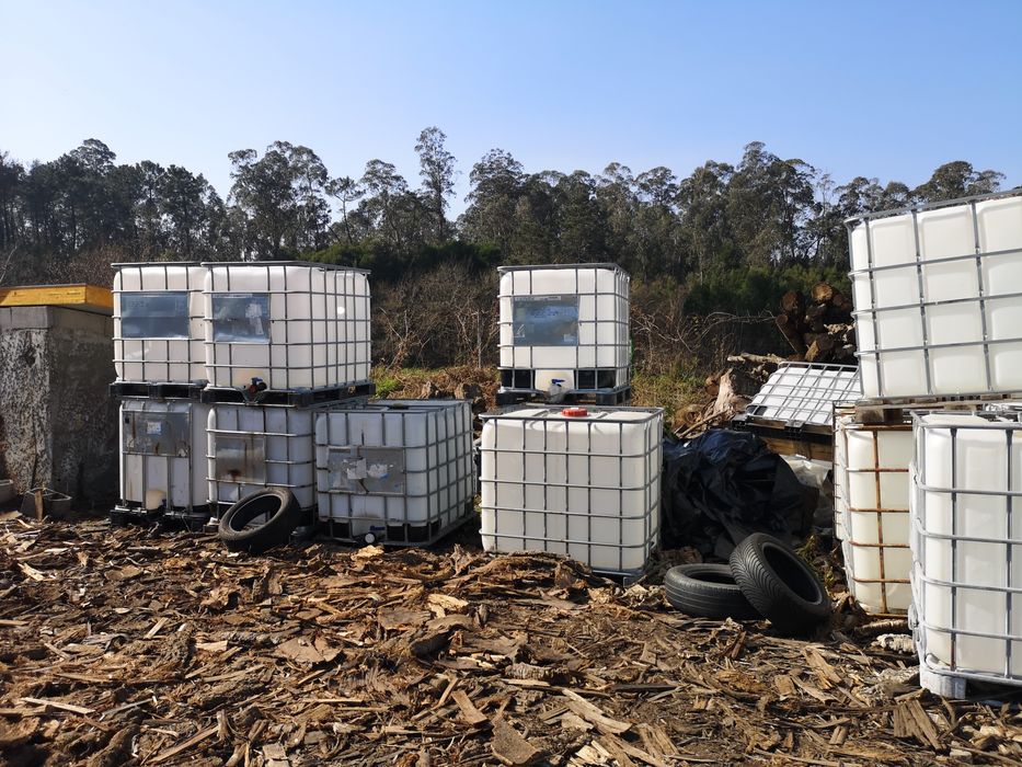 Vendo Depósitos 1000L usados em bom estado!