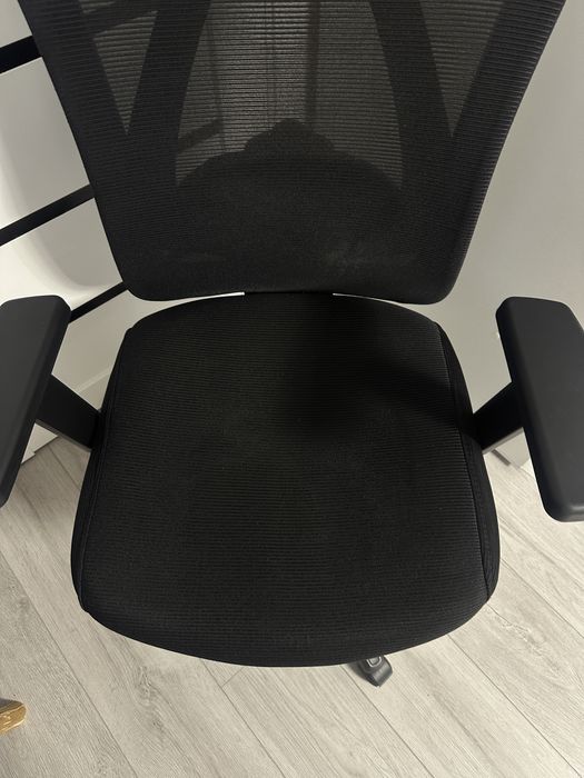 Офісний стул| Майже новий