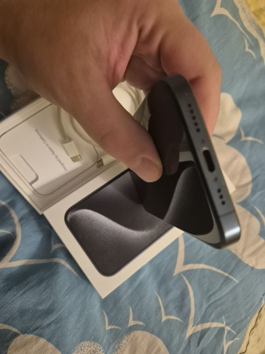 Iphone 15 pro etui apple