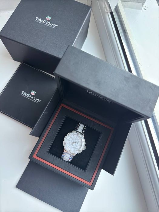 Часы Tag Heuer Formula 1 White Dial Diamond