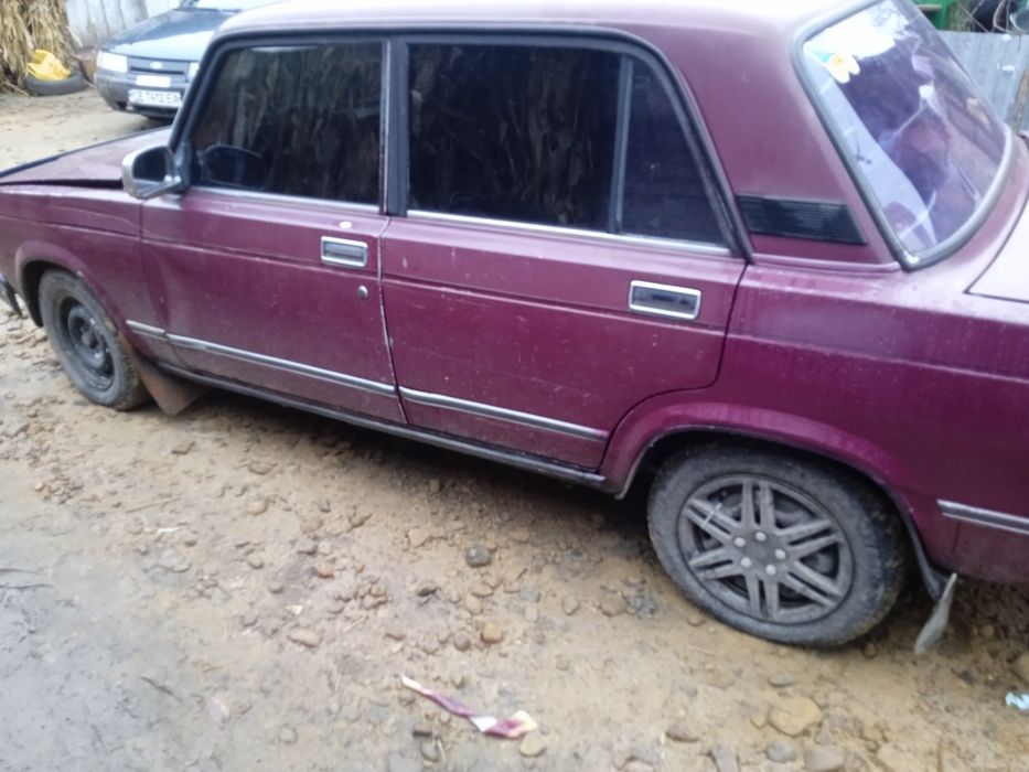 Ваз 2107  2002рік мотор 1.6 міст не виє ни гудит  сів і поїхав