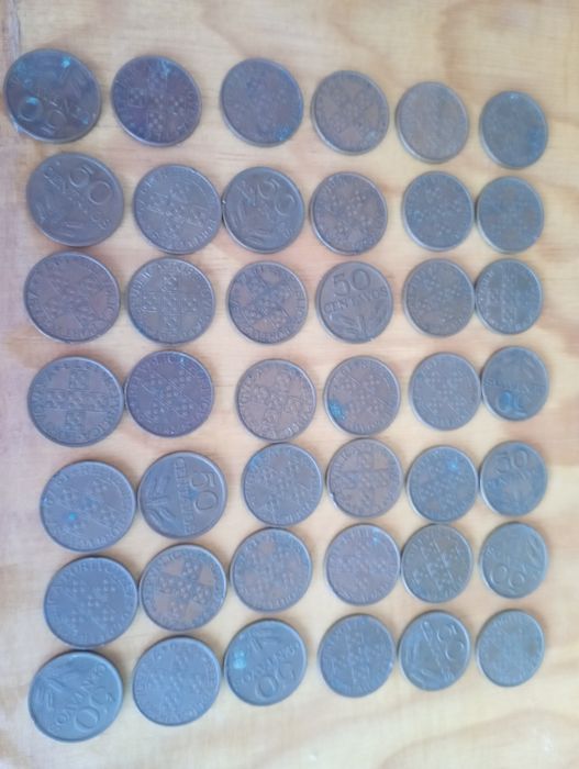 Vendo coleção de moedas de escudo