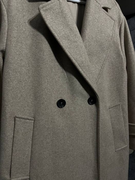 Жіноче пальто Zara розмір M