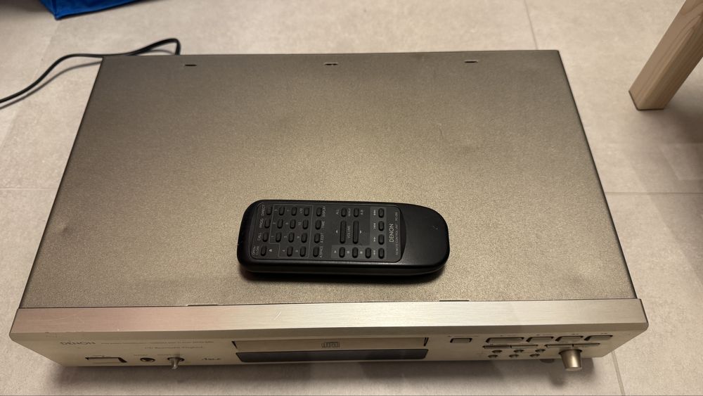 Denon DCD 685 szampanski odtwarzacz CD optyczny