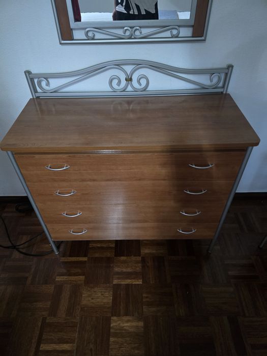 Vendo mobilia para quarto completo